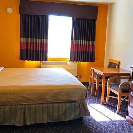 Americas Best Value Inn Dunnigan Exterior photo