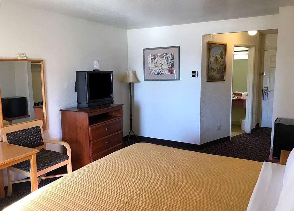 Americas Best Value Inn Dunnigan Room photo