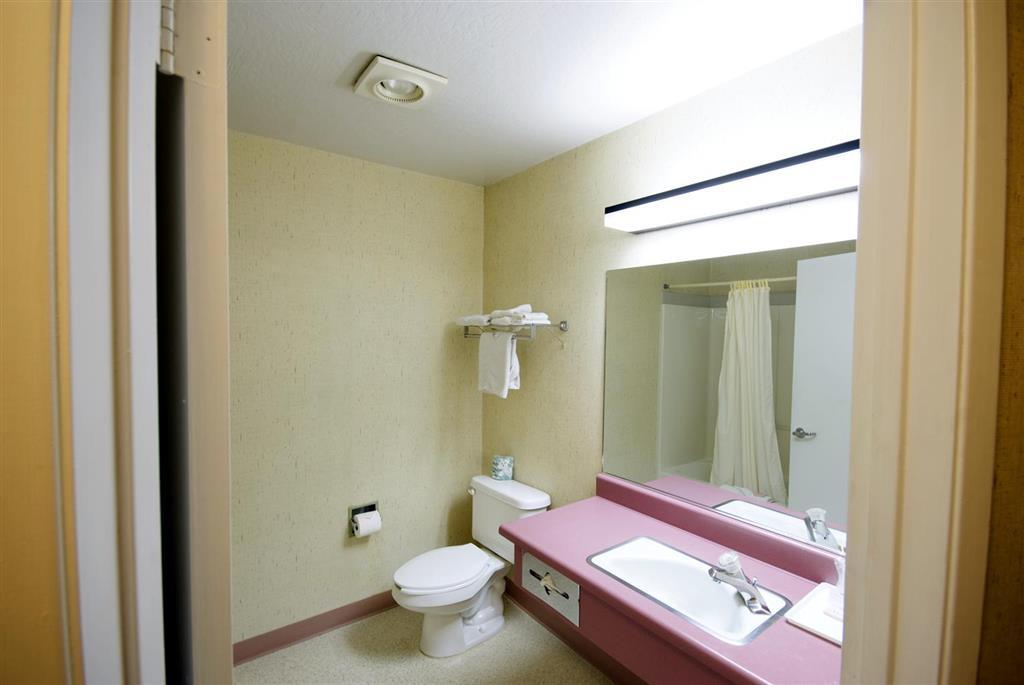 Americas Best Value Inn Dunnigan Room photo
