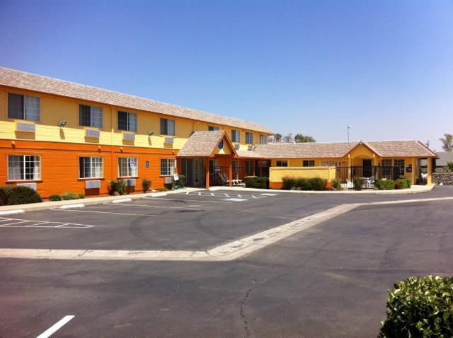 Americas Best Value Inn Dunnigan Exterior photo