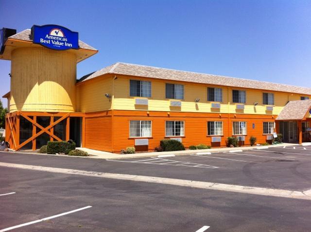 Americas Best Value Inn Dunnigan Exterior photo