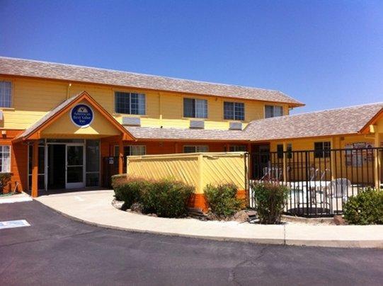 Americas Best Value Inn Dunnigan Exterior photo
