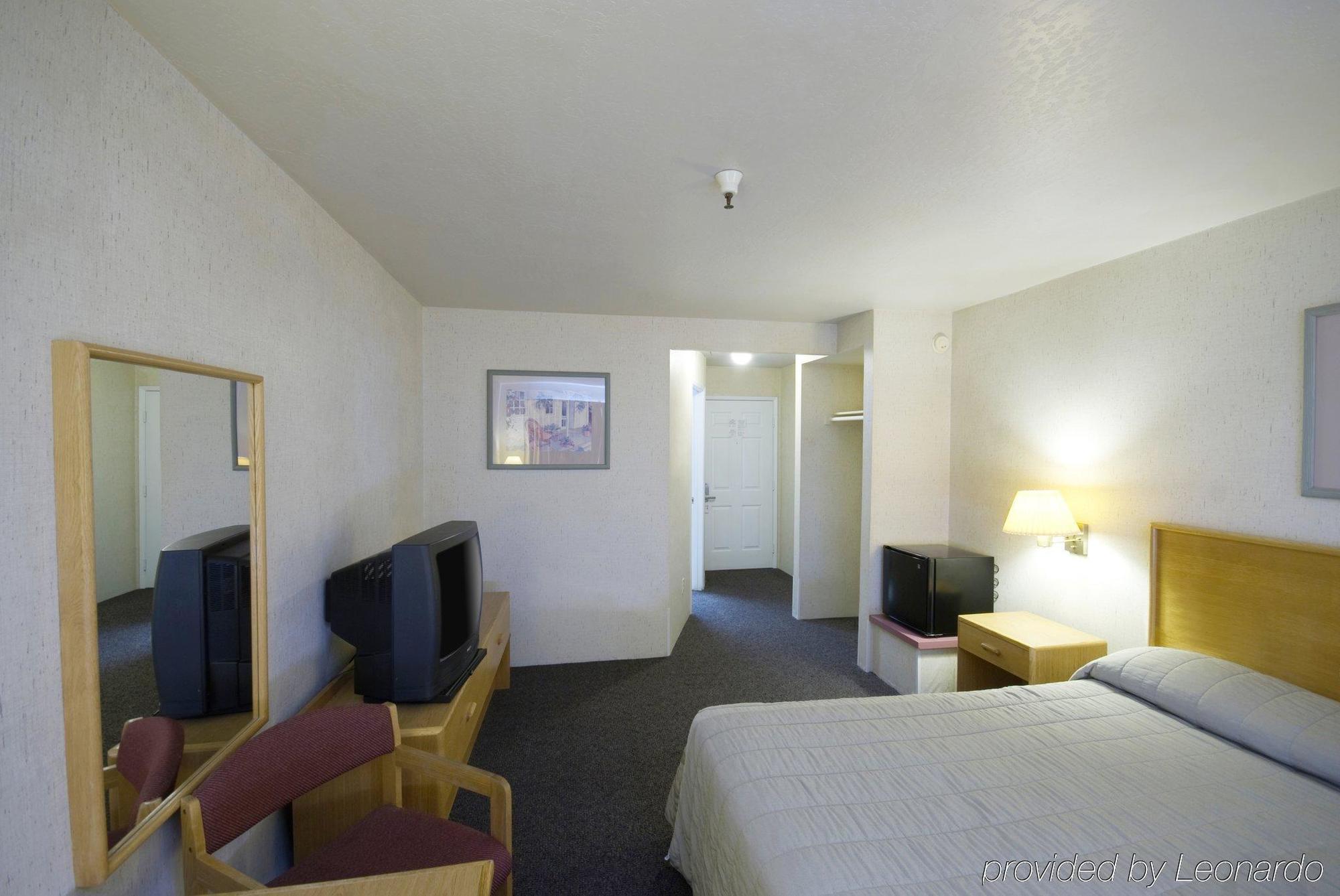 Americas Best Value Inn Dunnigan Room photo