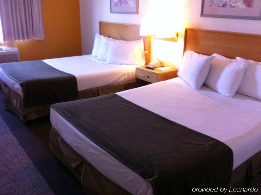 Americas Best Value Inn Dunnigan Exterior photo