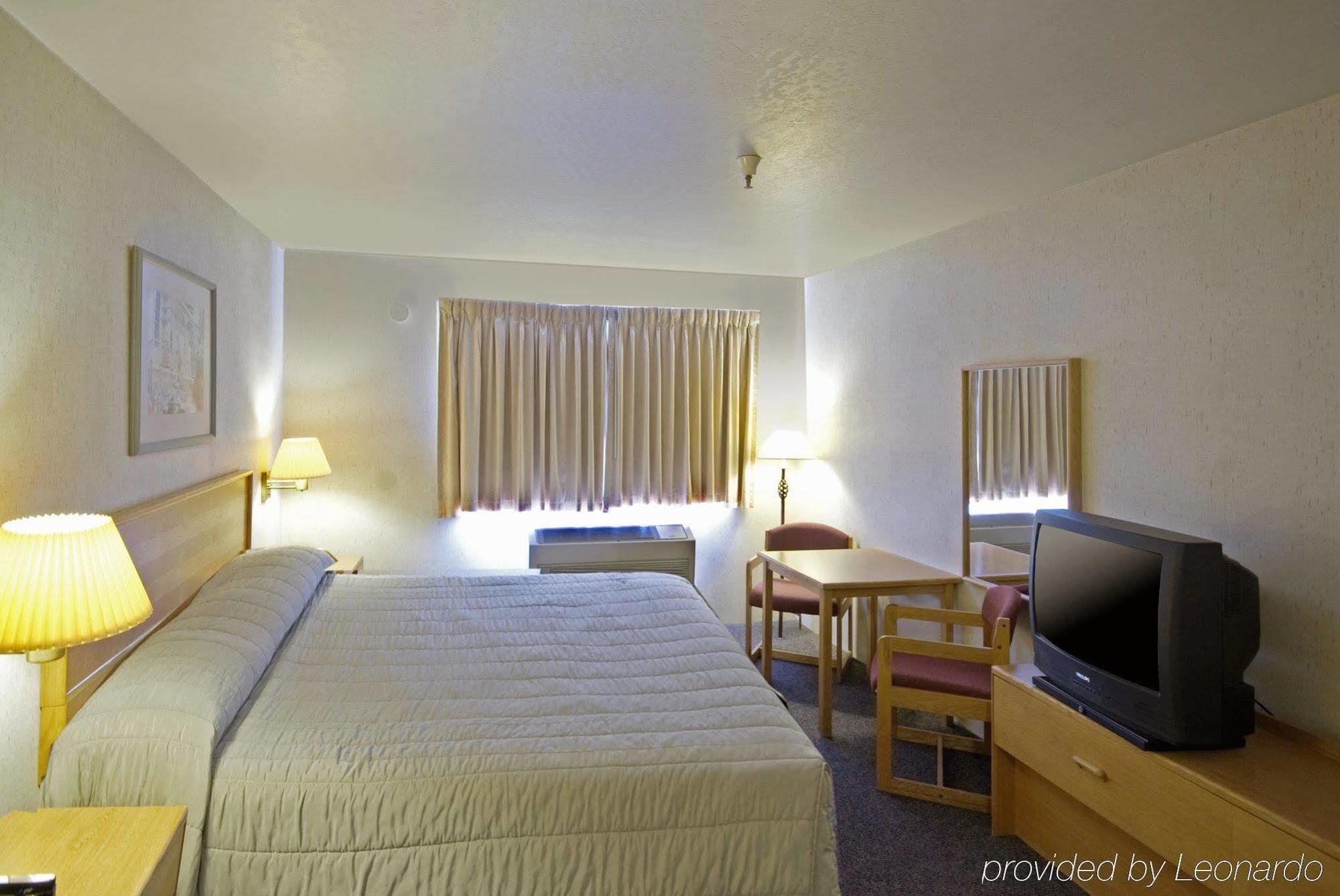 Americas Best Value Inn Dunnigan Room photo